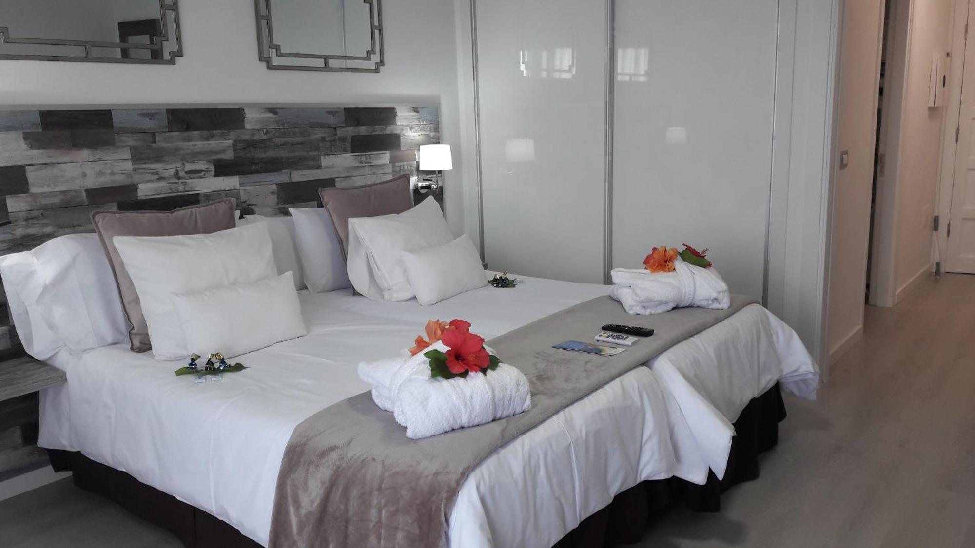 Playa Monis 1 Apartment อิคอดเดลอสวินอส ภายนอก รูปภาพ