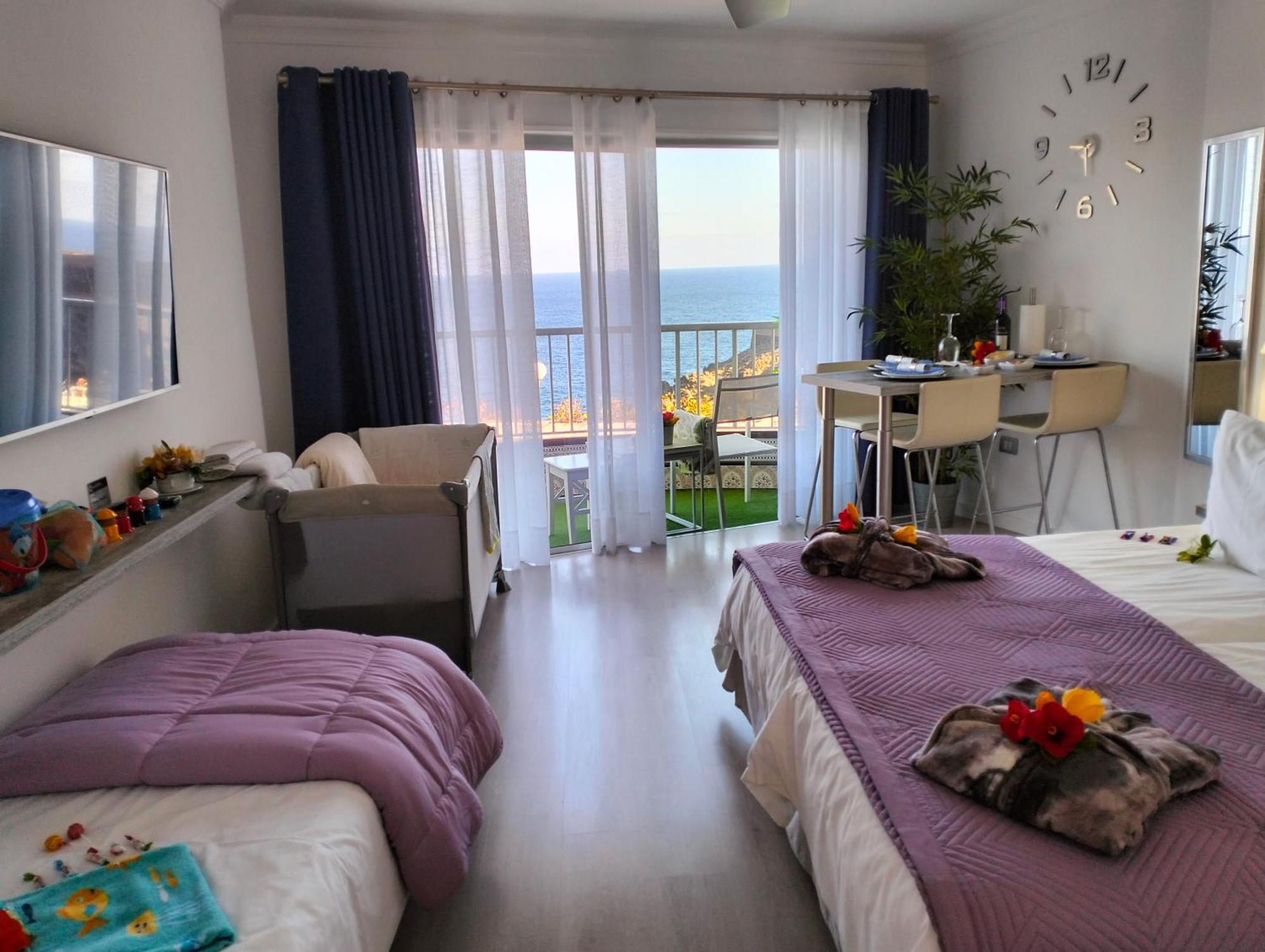 Playa Monis 1 Apartment อิคอดเดลอสวินอส ภายนอก รูปภาพ