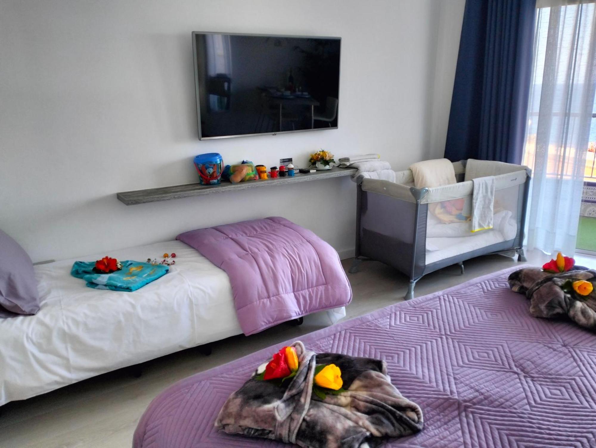 Playa Monis 1 Apartment อิคอดเดลอสวินอส ภายนอก รูปภาพ